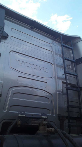 Imagem 11 de 13 de Volvo Fh 460
