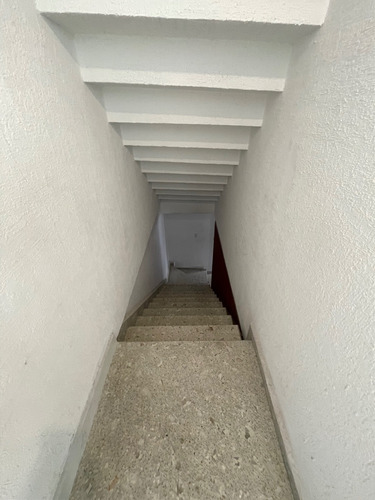 Casa Para Oficinas Con Uso De Suelo S