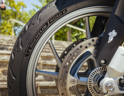 Pneu Michelin Dianteiro M56 120/70-17 Road 6 Monster 1200