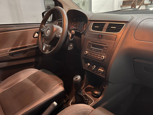 Imagen 16 de 17 de Volkswagen Suran 1.6 L 5d Manual 2012 Usado 1er Dueño
