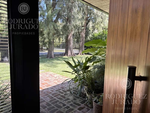 Casa En Venta En La Bota Benavidez Calidad Constructiva Y Diseño Arq
