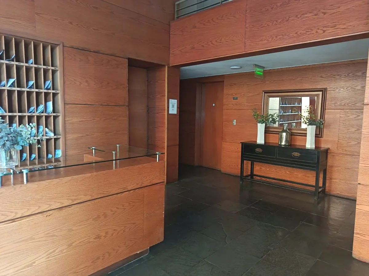 Imagen 2 de 29 de Vendo Amplio Departamento 2d 2b Estacionamiento Y Bodega En