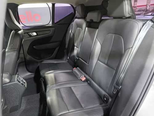 Volvo XC40 2.0 T4 GASOLINA MOMENTUM GEARTRONIC