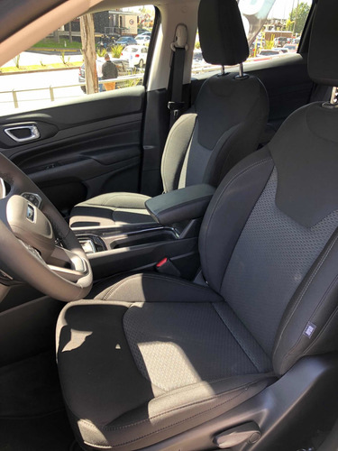 Imagen 12 de 15 de Jeep Compass Sport 1.3t 6at 4x2