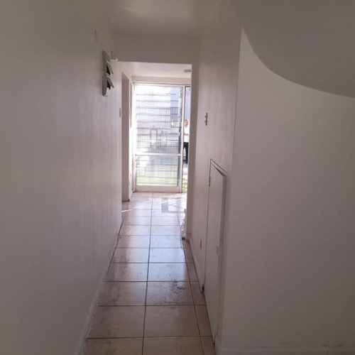 Oficina Manuel Montt/valenzuela Castillo