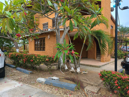 Vende Apartamento Conjunto Vacacional Los Cayos Villa Turística En Boca De Aroa, Falcón G20-06 Jm