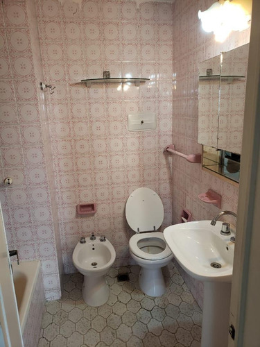 Imagen 20 de 21 de 4 Amb. Villa Luro, Av. Juan B. Justo 7800. Lateral Muy Lumin