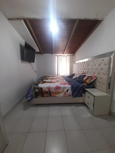 Imagen 8 de 14 de Venta De Casa, Ubicada En Altos De Paramillo. Adlz