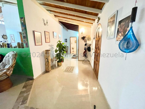 Kl Vende Espectacular Casa Concepto Abierto Moderna En Cabudare #24-26224