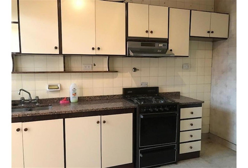 Imagen 7 de 10 de Departamento 3 Ambientes Al Frente En Liniers