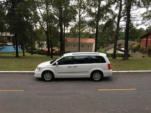 Chrysler Town & Country 3.6 Touring 5p 2012