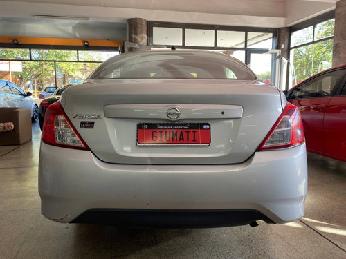 Imagen 7 de 13 de Nissan Versa 1.6 At. Año 2018. Unica Mano