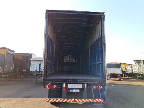 Imagem 1 de 14 de Bau Sider Vanderleia Rodofort