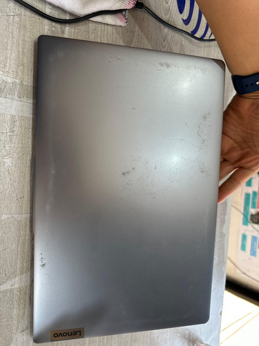 Lenovo Ideapad Slim 3 Gris (Usado)