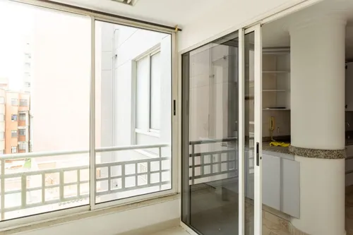 Apartamento En Venta En Laureles. Cod V12354