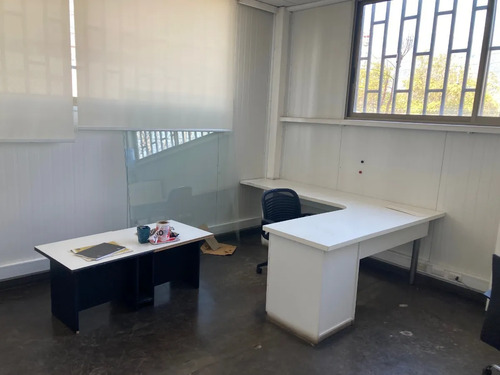 Bodega 460 M2 + Oficinas El Roble