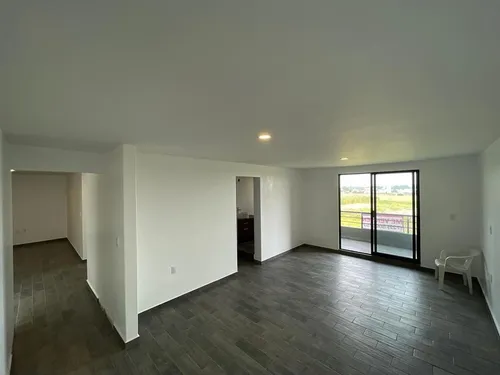 Rento O Vendo Casa Sola En Cacalomacan.