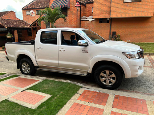 Toyota Hilux 3.0 Srv 163 hp