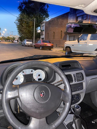 Renault Clio 2007 1.6 Privilege