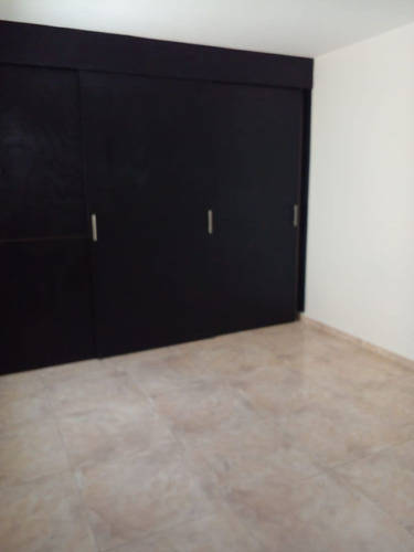 En Venta Casa En Santa Fe Juriquilla, Roof Garden, 4ta Recamara U Oficina..