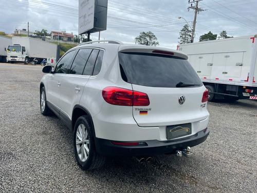 Imagem 4 de 8 de Vw Tiguan 2.0 Tsi 200cv Ano 2013