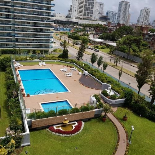 Imagen 14 de 26 de Apartamento De 1 Dormitorio Y 1/2 A La Venta En Edificio Con Amenities