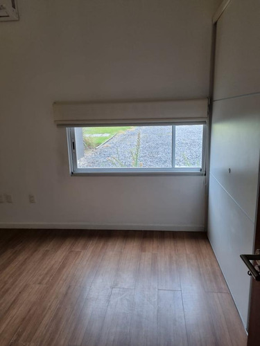Imagen 24 de 30 de Altos De La Tahona , Casa De 300 M2 Y 1150 M2 De Terreno, 4 Dormitorios, Piscina, Minimalista !!