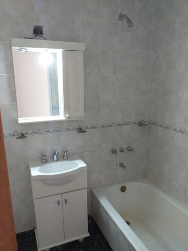 Imagen 10 de 17 de Departamento En Venta En Flores