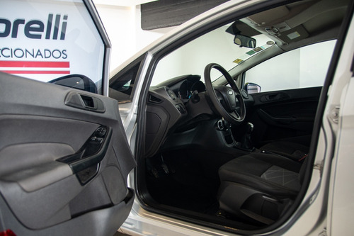 Ford Fiesta 1.6l S 2015 Usado San Miguel