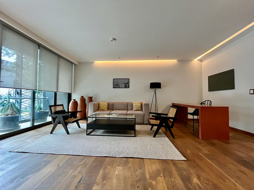 Renta Departamento En Polanco, Esquina Masaryk