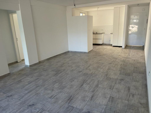 Imagen 2 de 11 de Venta Departamento Tipo Casa Jardín Y Pileta Pilar