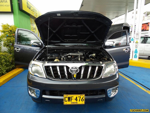 Toyota Hilux 2.5 Mt