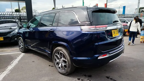 Jeep Commander Overland 7 Pasajeros