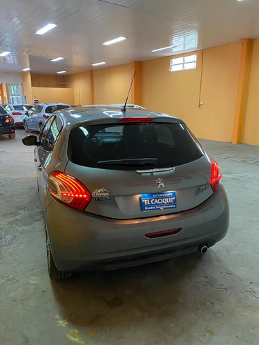 Peugeot 208 1.6 Feline Modelo 2014 Unico Dueño