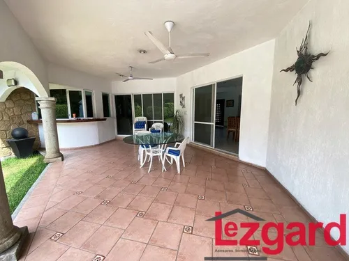 Se Vende Bonita Casa En Lomas De Cocoyoc