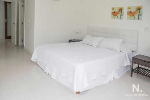 Departamento En Venta En Torre De Categoría