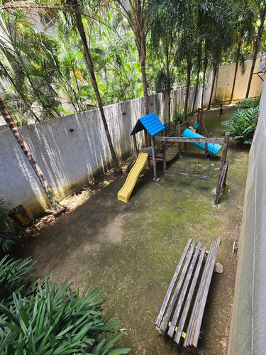Apartamento En Venta-urb Country Club