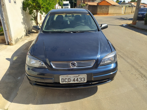 Chevrolet Astra Sedan 2000 1.8 Gl 4p