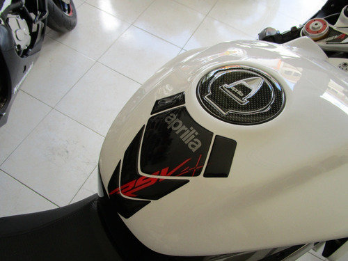 Imagen 6 de 11 de Aprilia Rsv4 2015 Unica Extra R1 R6 Cbr Gsxr Bmw Motomaniaco