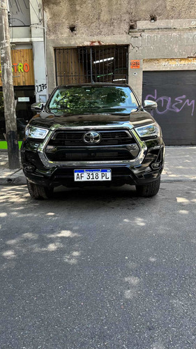 Imagen 6 de 21 de Toyota Hilux 2022 2.8 Cd Srx 204cv 4x2 At