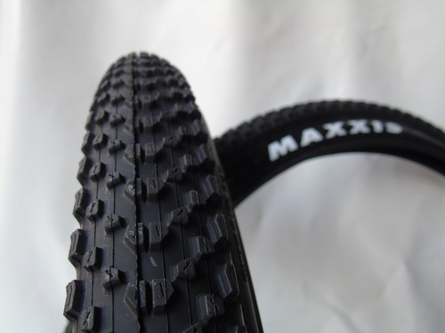 Imagen 3 de 8 de 2 Llantas Para Bicicleta Mtb Maxxis Ikon 26*2.20