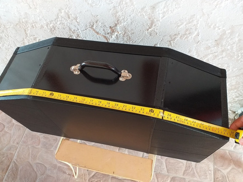 Imagen 4 de 8 de Se Vende Cajon Para Bajo De 12 Pulgadas Y Cornetas 6x9, 40v