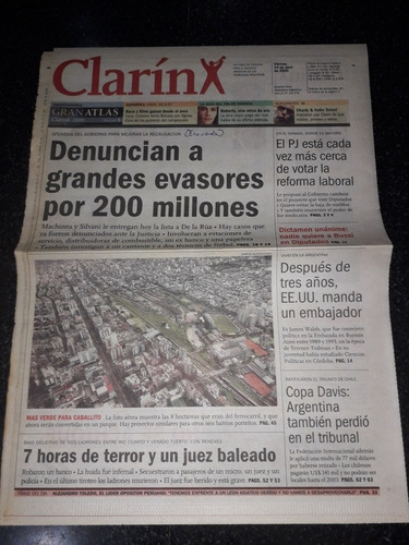 Tapa Diario Clarín 14 4 2000 Caballito Evasores Economía 