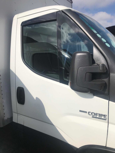 Imagem 9 de 10 de Iveco Daily 35-150