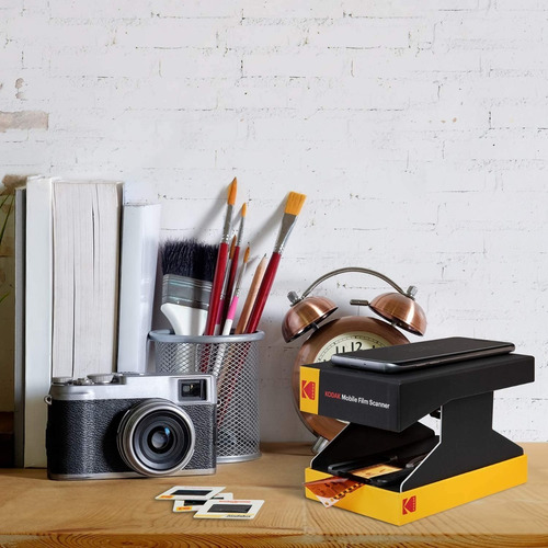 Kodak Escáner Móvil De Película Con Aplicación Para Teléfono Color Negro