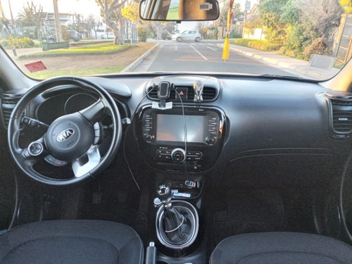 Imagen 9 de 14 de Kia Soul 1.6 Especial Pack 2019