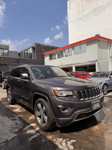 Jeep Grand Cherokee 5.7 Limited Lujo 4x4 At