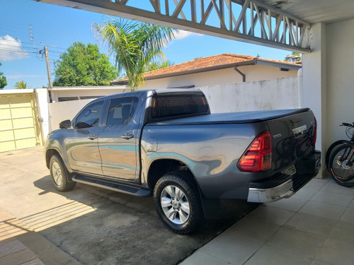 Toyota Hilux 2.7 Srv Cab. Dupla 4x2 Flex Aut. 4p