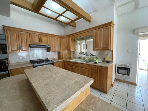 Casa En Venta En Haciendas Del Valle, Chihuahua