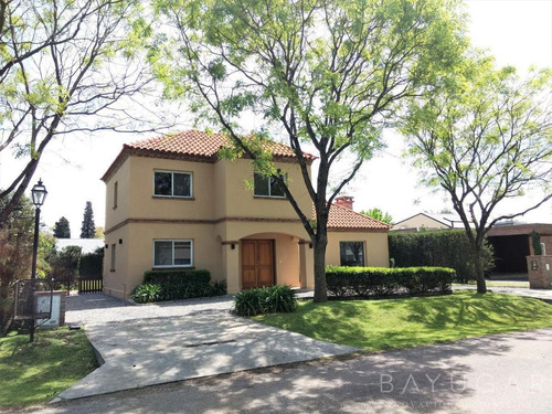 Imagen 3 de 20 de Venta - Oportunidad!- Sólida Y Excelente Casa En Sausalito - Bayugar Negocios Inmobiliarios